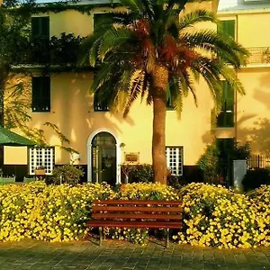 *** Hotel Beau Rivage Italien